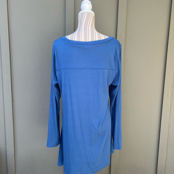 Tunic Top - Picture 3 of 4